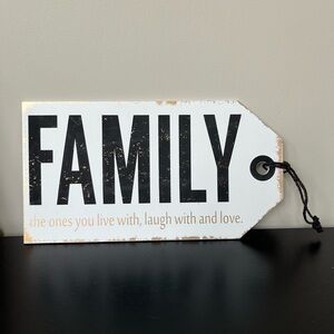 Family wooden sign wall decor